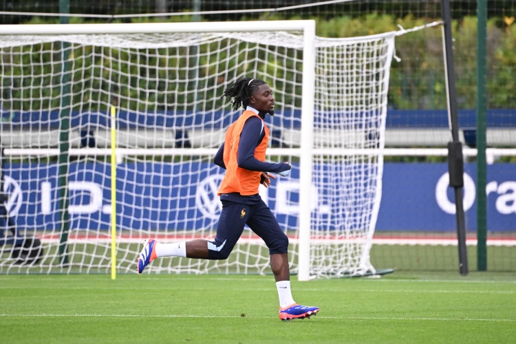 开云体育下载官网-科内：琼阿梅尼与奥利塞的压迫支持至关重要，期待以表现回报教练信任